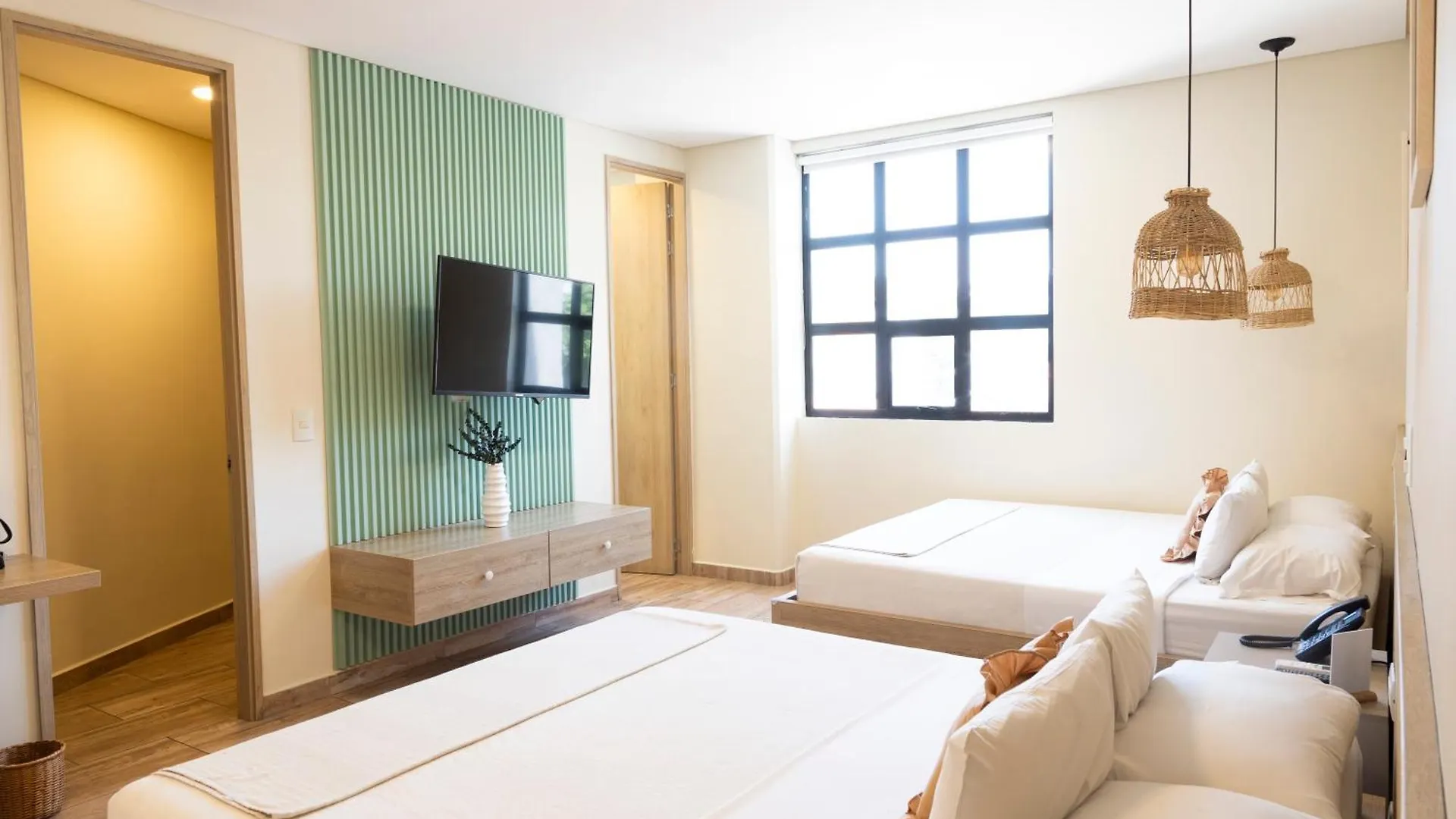 מדיין Mythical Hotel Boutique