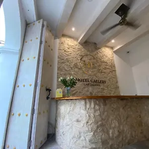 Hotel Gallery ***