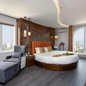 Hotel Tgt ****