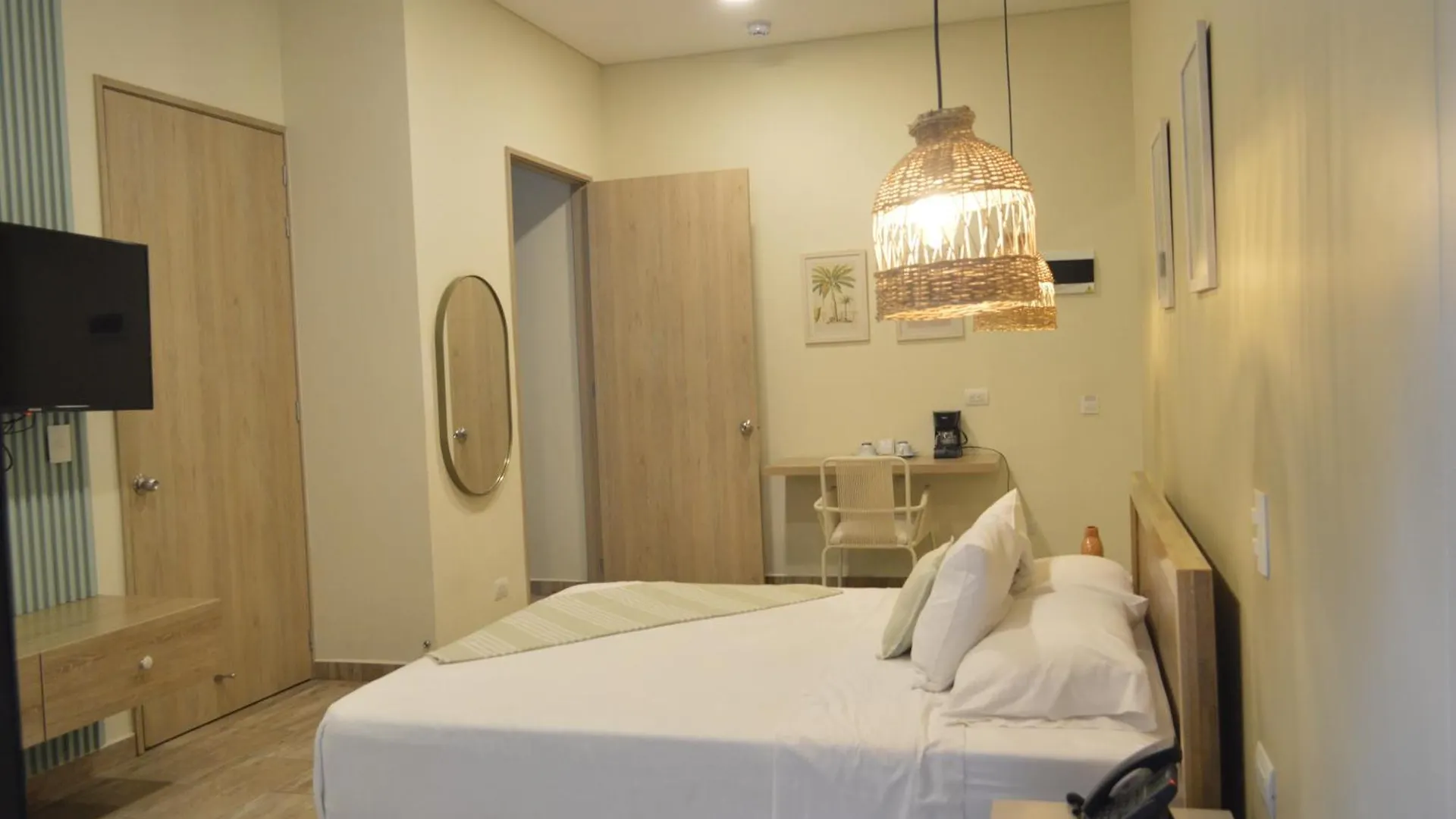 Mythical Hotel Boutique Μεντεγίν 4*,
